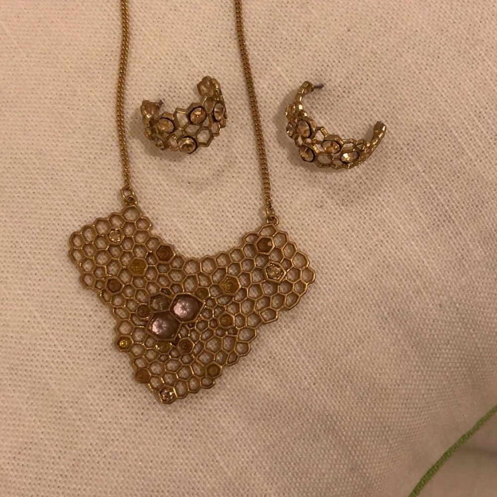“Beehive” Necklace and Earrings Set